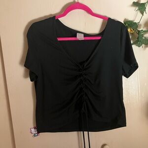 No Boundaries Black Ruched Crop T-Shirt